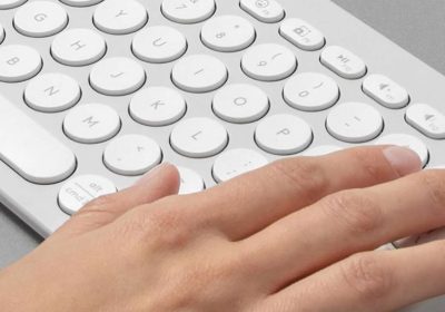 Acquista il bundle Logitech Pebble Keys 2 + tavoletta Wacom al 26% in meno su Amazon