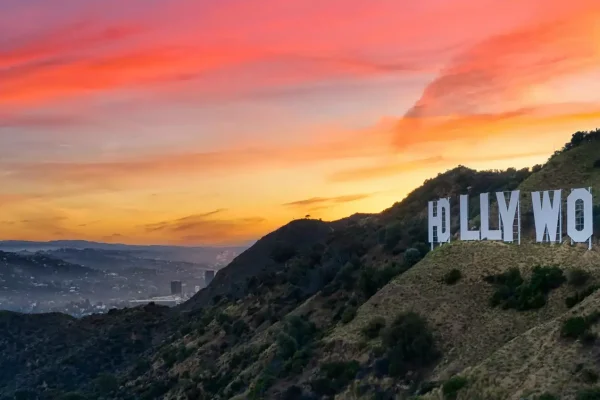 Alphabet, Meta e OpenAI in trattative con Hollywood