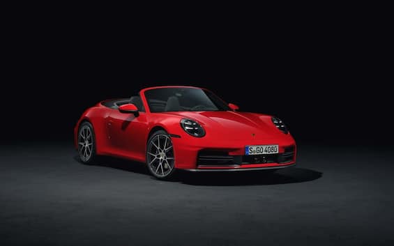 Porsche 911 Carrera GTS T-Hybrid, la nuova ibrida per celebrare i 60 anni della 911