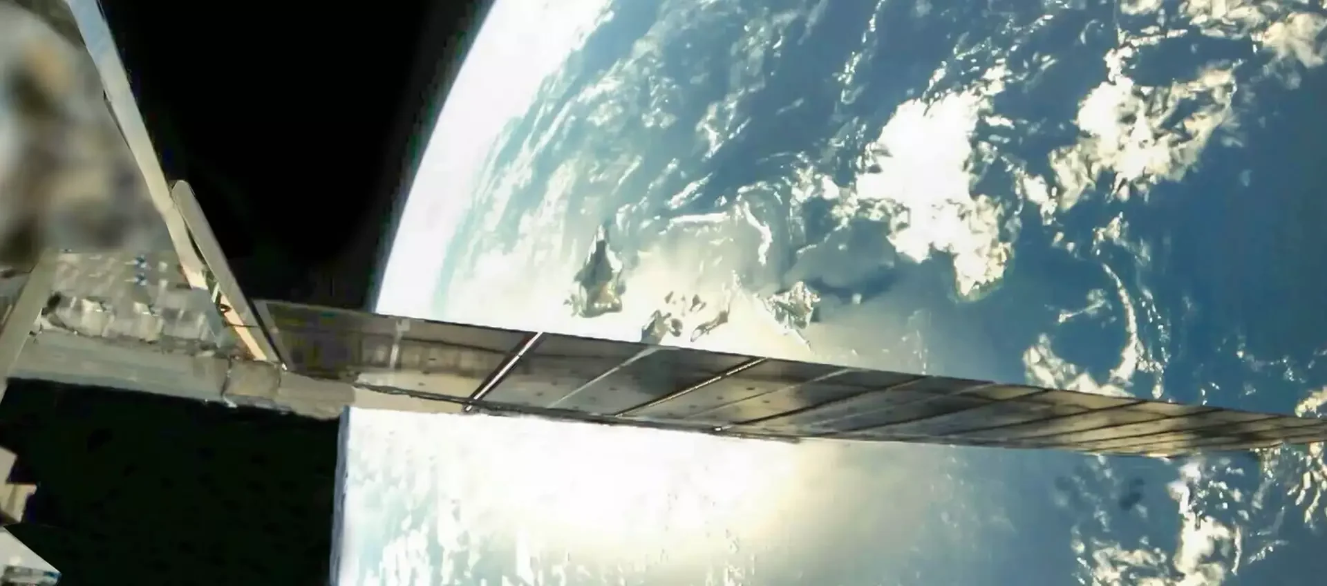 Amazon sfida Starlink di SpaceX con i satelliti Kuiper
