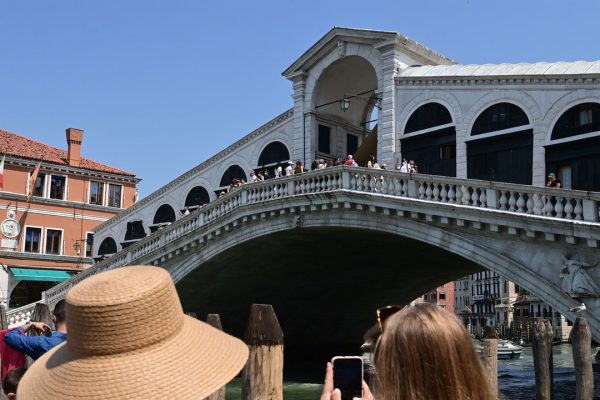 Turismo a numero chiuso, i luoghi in Italia dove ci sono limiti alle visite