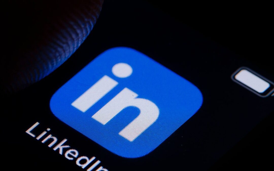 LinkedIn aggiunge nuove funzionalità AI per la ricerca del lavoro, ma solo per gli abbonati