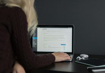 bastano 2,99 €/mese con Hostinger