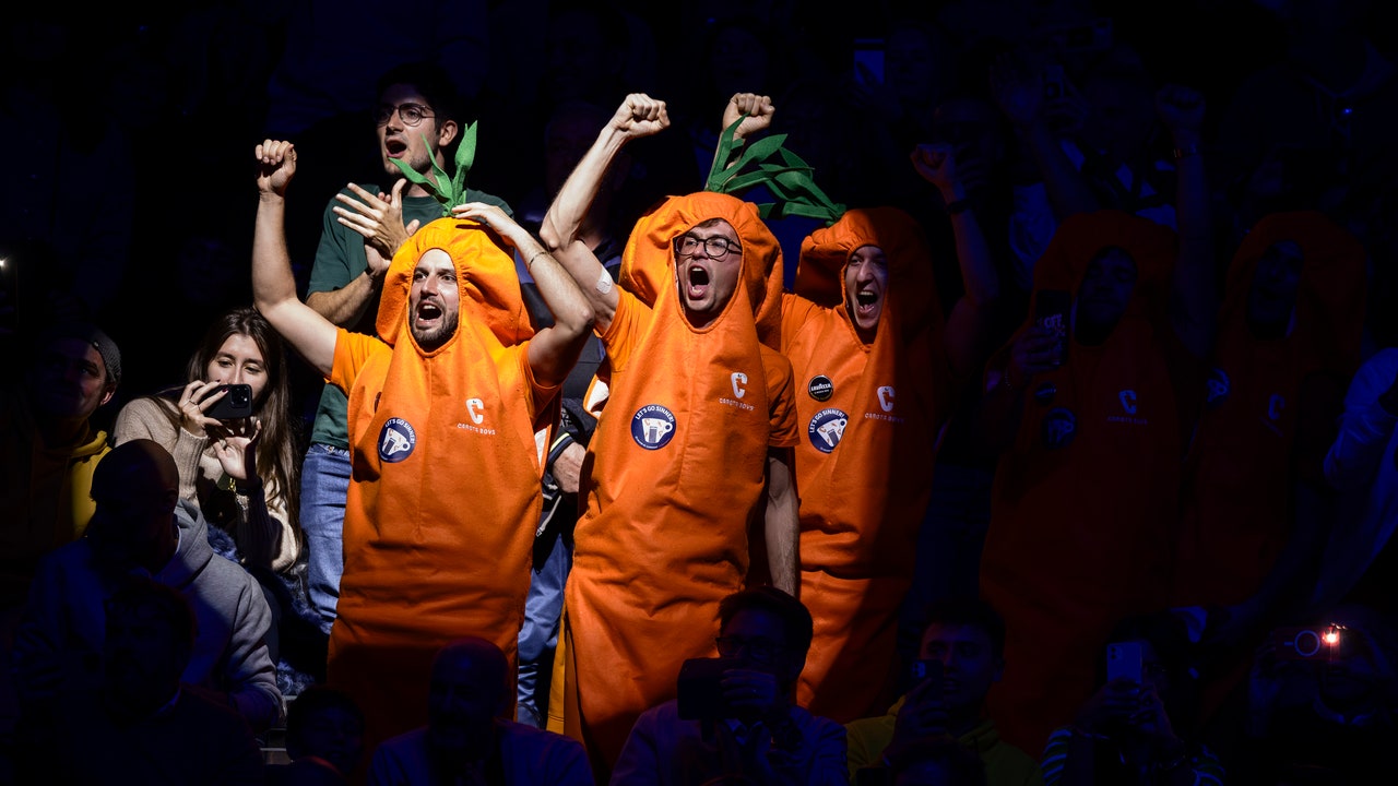 Sinner diventa il numero 1 al mondo: chi sono i Carota Boys, i fan del tennista che hanno conquistato i social