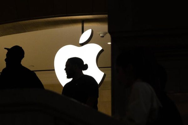 Apple supera Microsoft grazie all’Intelligenza Artificiale e diventa la regina del mondo – Ultime notizie