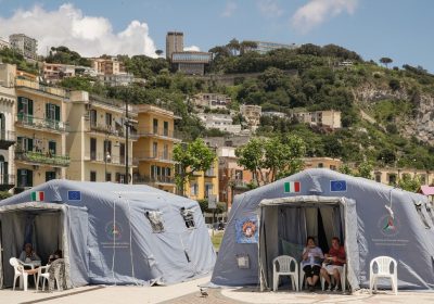 Campi Flegrei, a fare l’esercitazione antisismica non c’era nessuno