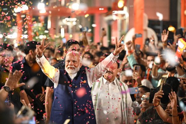 Elezioni in India, nessuno si aspettava che finissero così e che cosa succede adesso al gigante dell’Asia