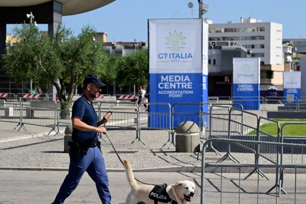 G7, gli alloggi per le forze dell’ordine sono in pessime condizioni