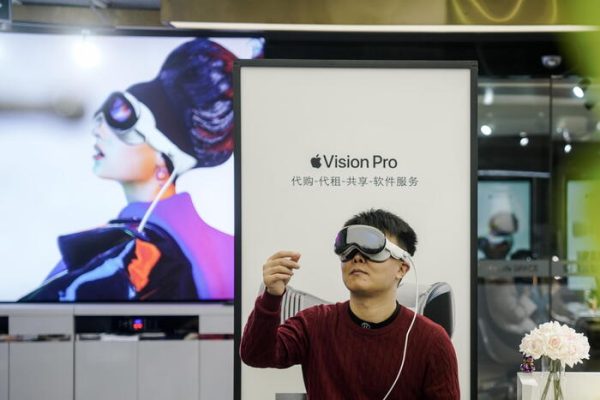 Tim Cook, Apple Vision Pro approda in altri 8 paesi – Ultime novità