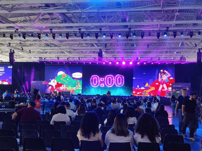 Premiato al WMF: Dispositivo con IA che replica i cani guida – Future Tech