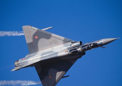 Mirage, cosa sono i jet che la Francia invierà all’Ucraina