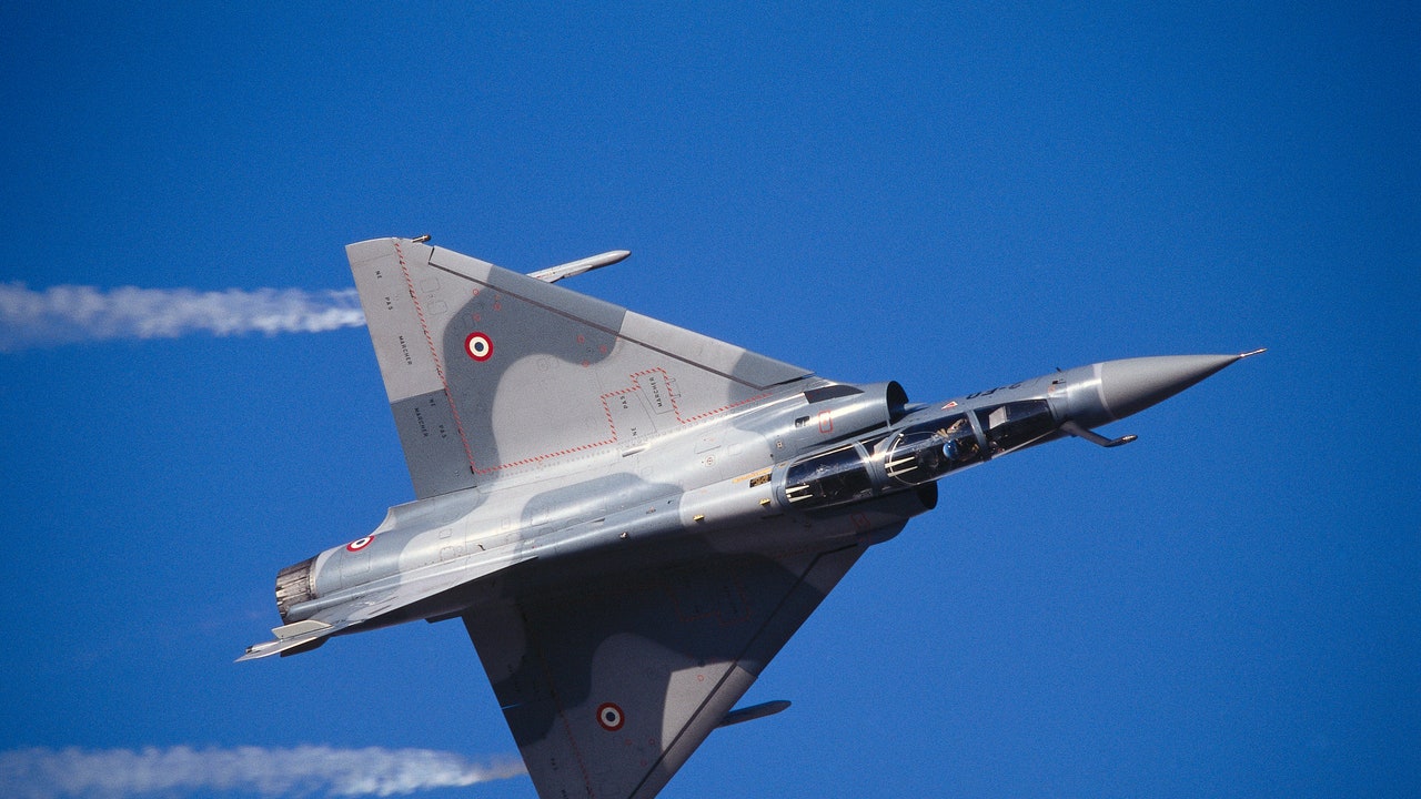 Mirage, cosa sono i jet che la Francia invierà all’Ucraina