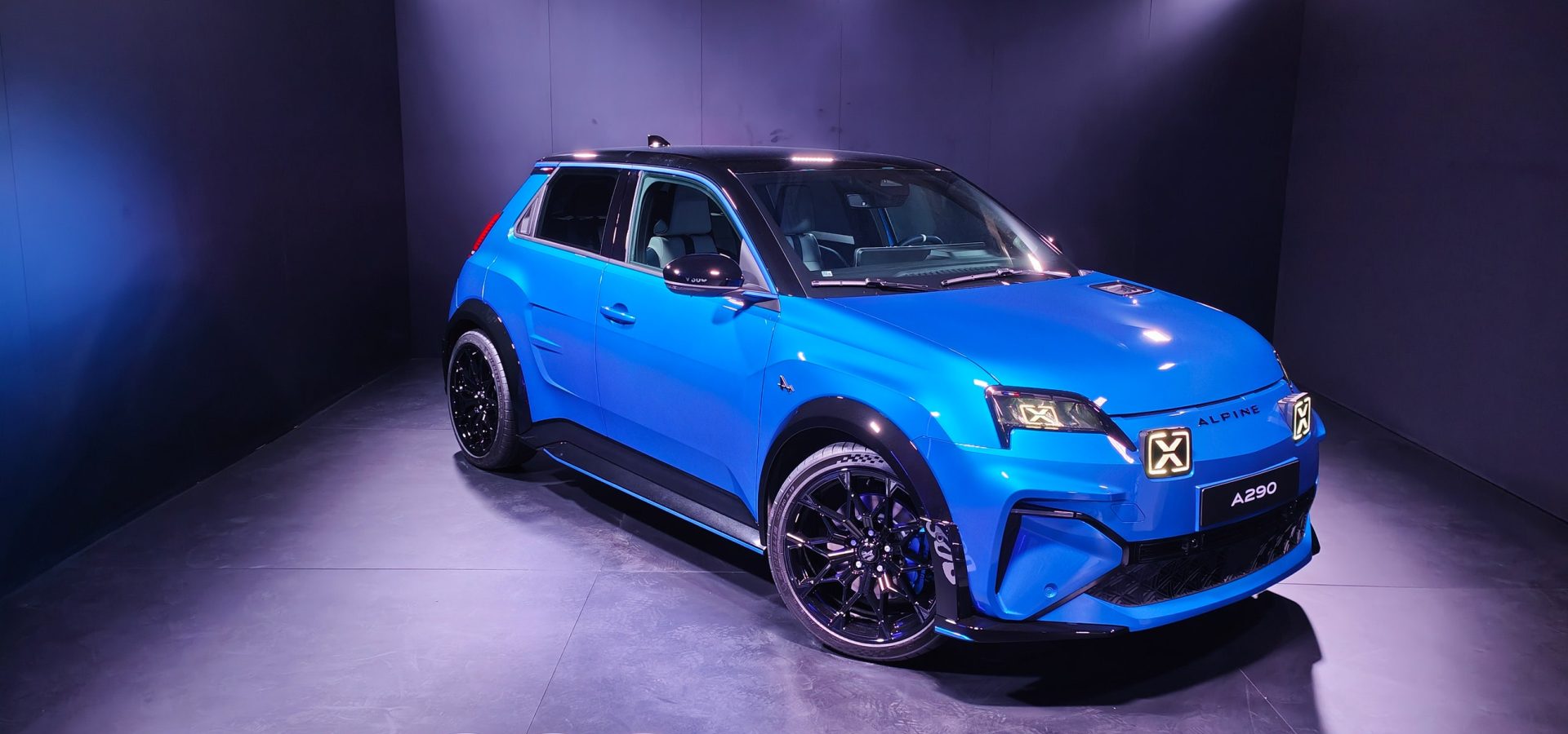 Alpine A290 risveglia la passione per le hot hatch