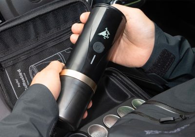 Aqiila presenta tre novità per l'estate: caffé espresso portatile, lampada speaker e mini compressore