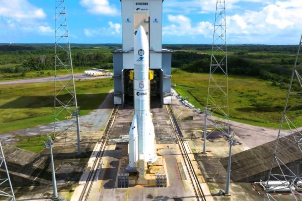 Arianespace chiede che missioni europee utilizzino razzi spaziali europei mentre Ariane 6 è quasi pronto al debutto