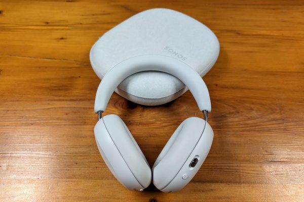 Sonos Ace, le prime cuffie di Sonos sono un debutto coi fiocchi