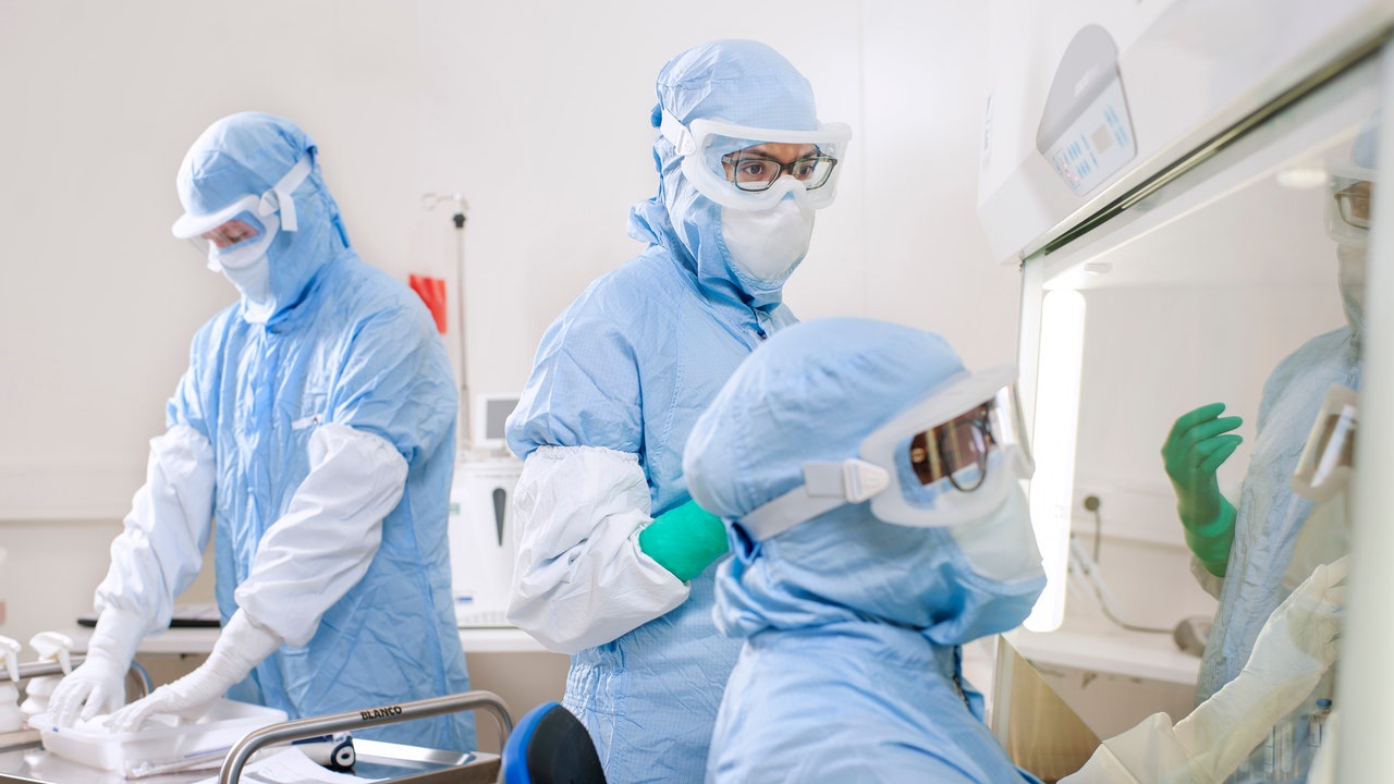 Car-T, viaggio dentro una fabbrica delle terapie d’avanguardia contro i tumori