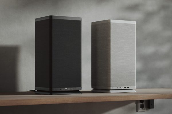 Fractal Mood: le dimensioni di una console, l'eleganza del tessuto, la potenza da PC Enthusiast