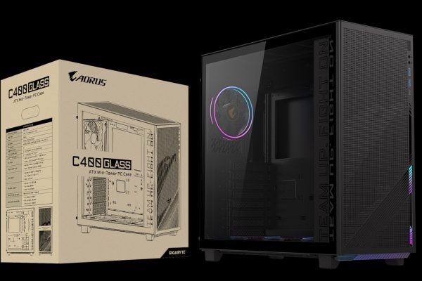 Gigabyte Aorus C400 Glass: compatto e moderno, ma spazio allo storage vecchia scuola!