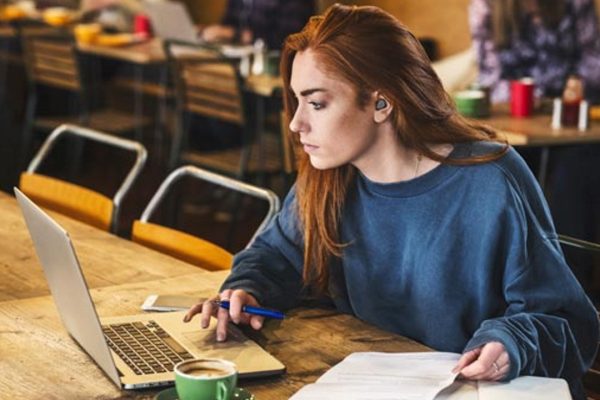 Gli auricolari Jabra Elite 3 e 4 e Jabra Elite 5 sono tutti in sconto: ecco quali prendere ora