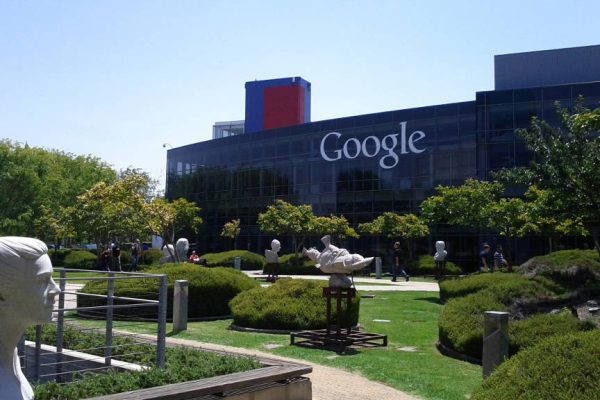 Google: in Italia omessa dichiarazione dei redditi per circa 900 milioni di euro