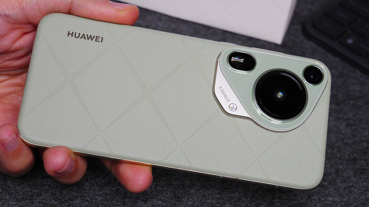 HUAWEI Pura 70 Ultra: il cameraphone è di nuovo tra noi con un ma! Recensione 