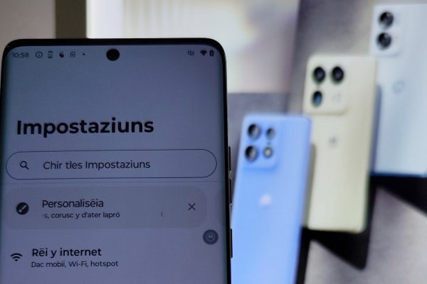 Lo smartphone Motorola che parla ladino