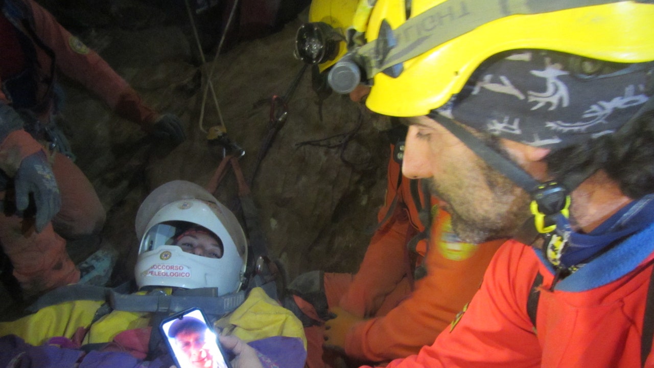 Il soccorso alpino porta internet al “centro della Terra”