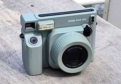 Instax Wide 400: 'born to be Wide'