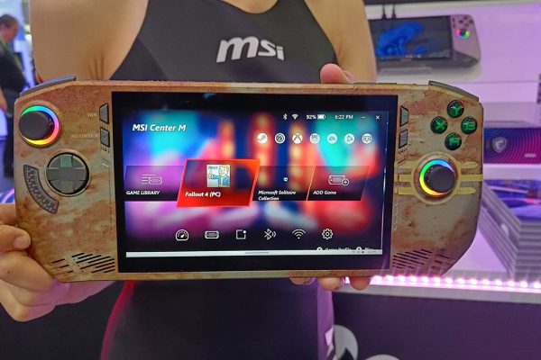 MSI al Computex: non solo notebook AI ma anche una console portatile con CPU Intel Lunar Lake