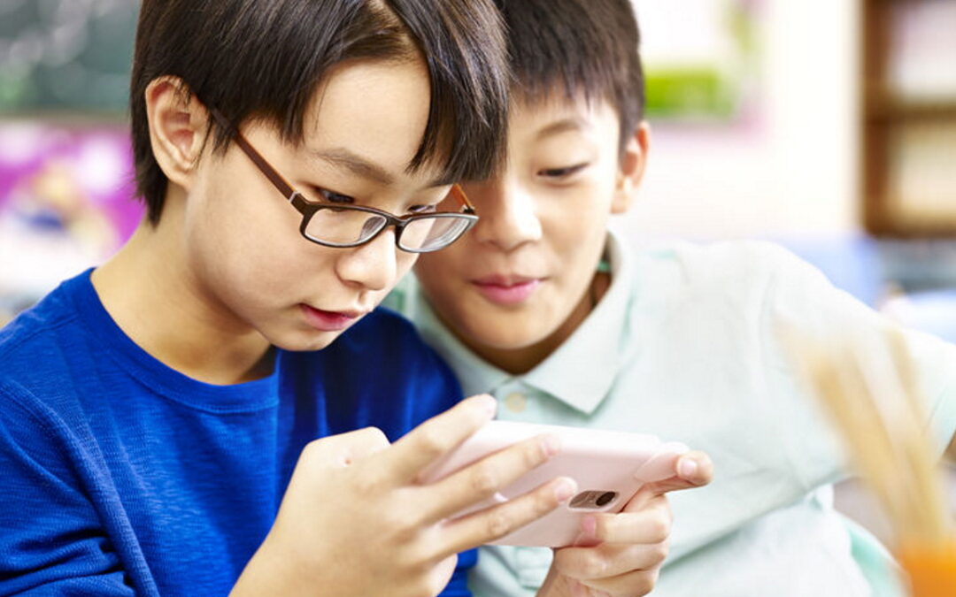 New York sfida i social media: vietati i 'feed che creano dipendenza' ai minori di 18 anni