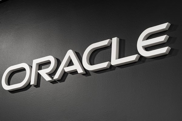 Nuove vittorie per il cloud di Oracle: ospiterà i servizi di OpenAI e collabora con Google Cloud