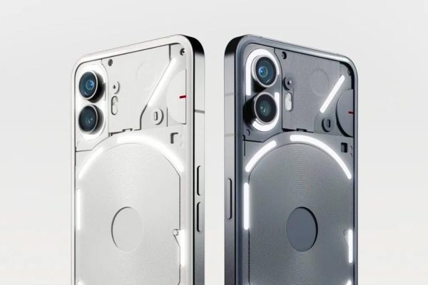 Occhio ai prezzi del Nothing Phone (2a), oggi a meno di 310€ nella versione 8/128 GB