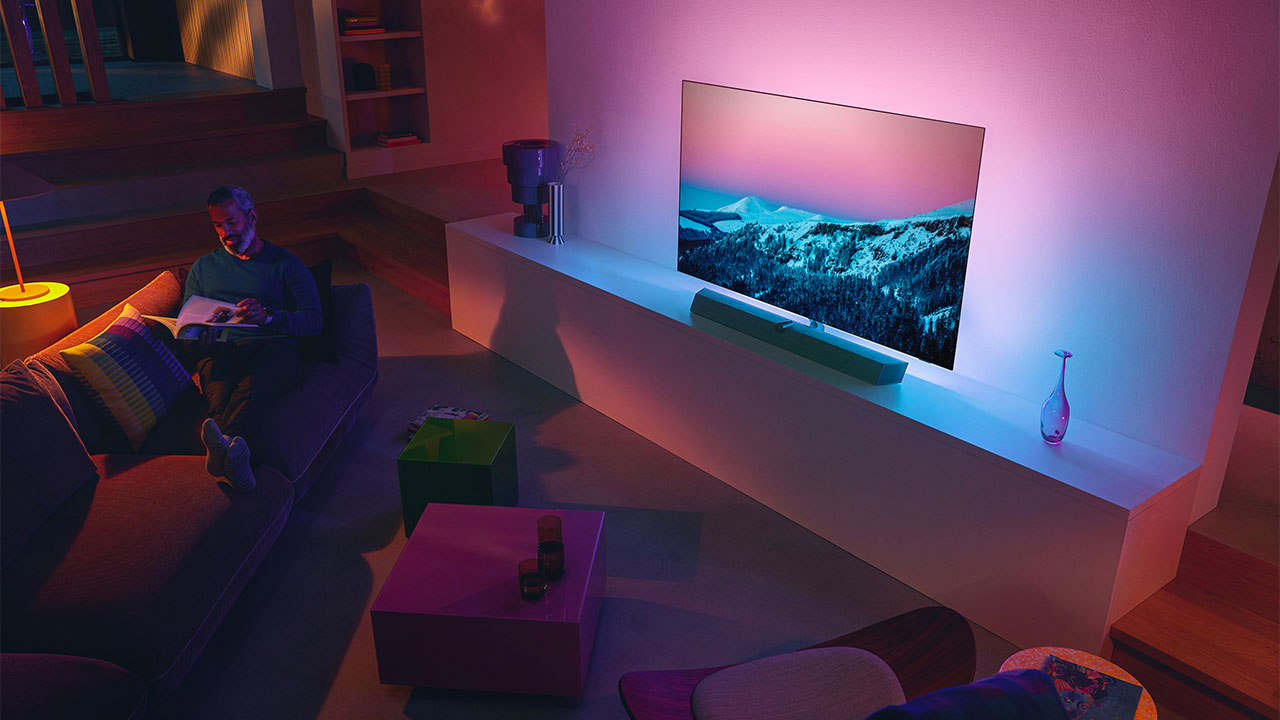 Occhio al televisore Philips Ambilight 4K da 43'': il suo prezzo è sceso da 499 a 399 euro