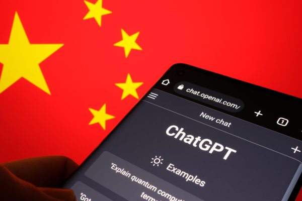 OpenAI chiude le porte alla Cina: arrivano le alternative locali a ChatGPT