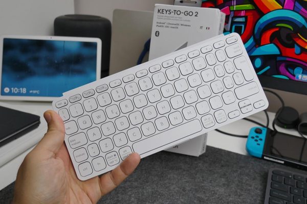 Recensione Logitech Keys-To-Go 2: la tastiera portatile che porterete sempre in giro