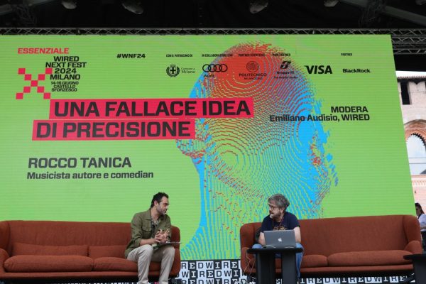 Rocco Tanica al Wired Next Fest 2024 di Milano: “GPT4 è freddo, algido, poco frequentabile: meglio GPT2, inventava più cazzate”