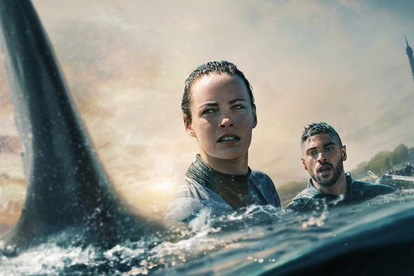 Under Paris vorrebbe (ma non può) essere Lo squalo francese