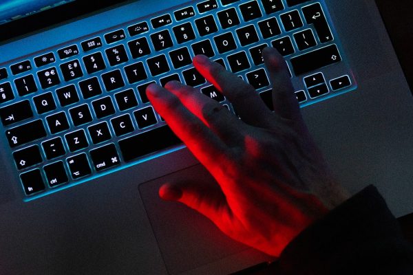 Cybersecurity, l’attacco che rischia di trasformarsi nel più grande data breach della storia