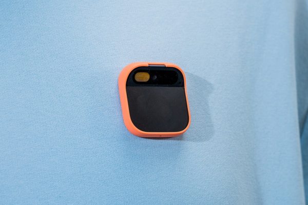 Intelligenza artificiale, i dispositivi AI sono un flop clamoroso