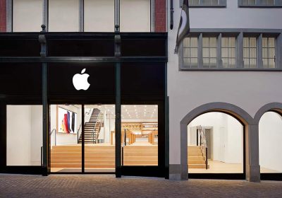 Valanga di sconti Apple per il weekend: iPhone 15 in offerta, MacBook Pro (-400€) e Air, AirPods e iPad a 379€