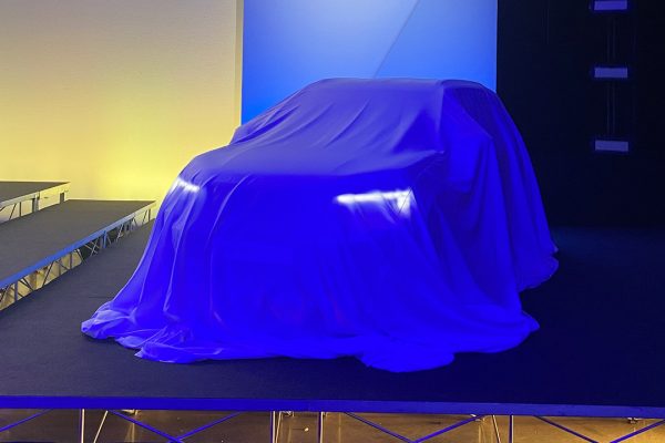 Via il velo dalla Opel Frontera elettrica e ibrida, caratteristiche e prezzo