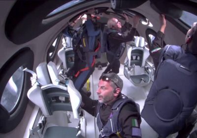 Virgin Galactic completa la missione Galactic 07, era presente anche un cliente italiano a bordo