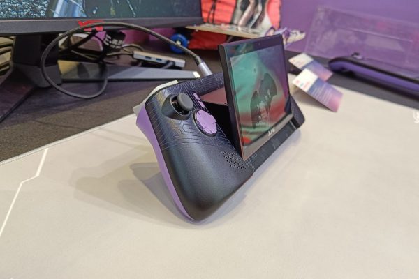 XPG NIA al COMPUTEX 2024: la console portatile con memoria LPCAMM2