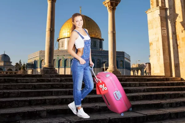 Come tagliare le spese di viaggio grazie alle VPN