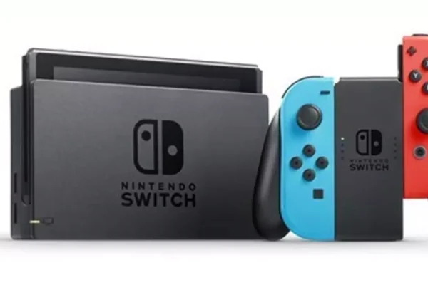 Nintendo Switch su Amazon il prezzo crolla a soli 236€!