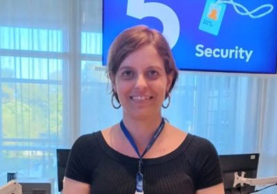 Ilaria Salis, perché la destra di Regione Lombardia vuole pignorare il suo stipendio