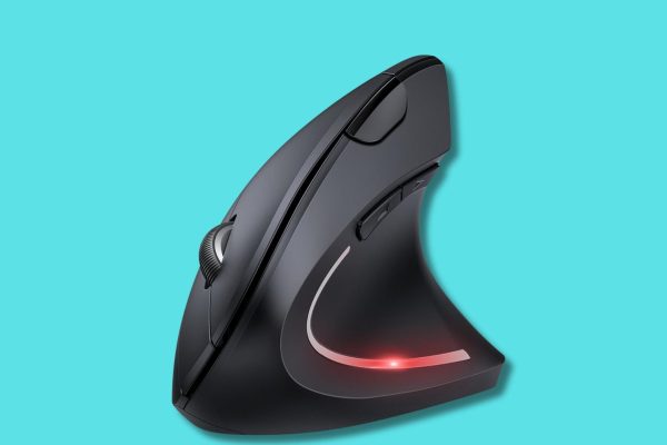 Perché dovresti passare ai mouse verticali (e dove trovare quello giusto per te)