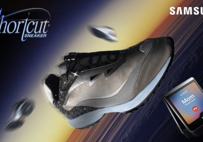 Le strane sneakers Samsung per controllare lo smartphone con i piedi