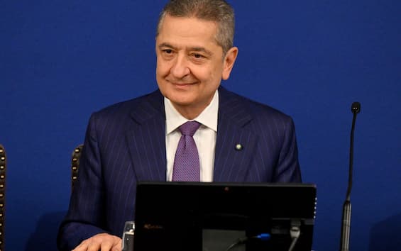 IA, l’avviso di Bankitalia: “In rete video deepfake del governatore Panetta”